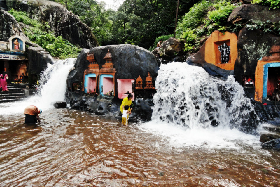 Kalhatti Falls